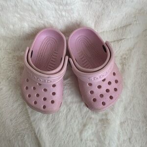 Infant crocs size 2/3 pink